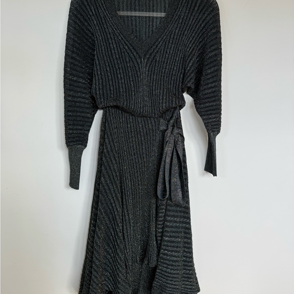 Chloe - Elegant Black and Gold Sweater Dress